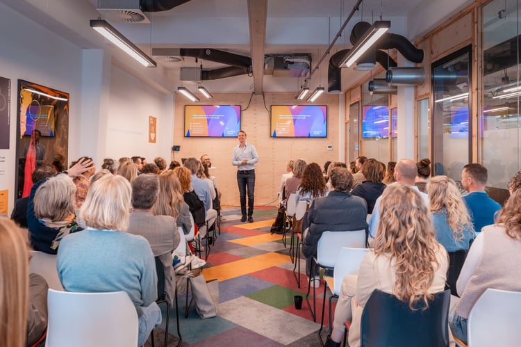 1774953880085 1774953880085